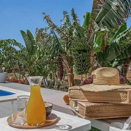 בית נופש Piscina Climatizada