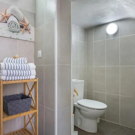 別荘 Piscina Climatizada La Hidalga