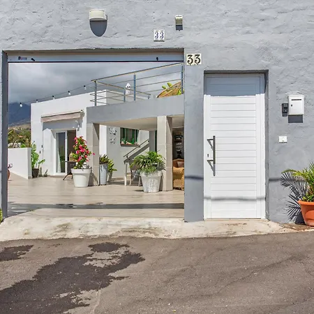 Piscina Climatizada La Hidalga